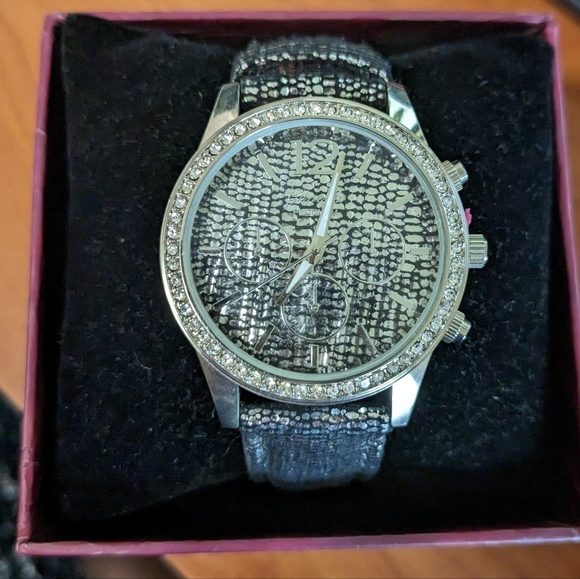 American Expedition women's watch - Picture 6 of 8